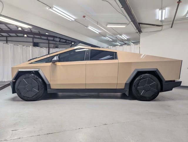 2024 Tesla Cybertruck AWD Crew Cab