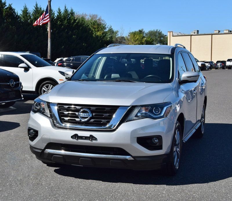 2019 Nissan Pathfinder SL