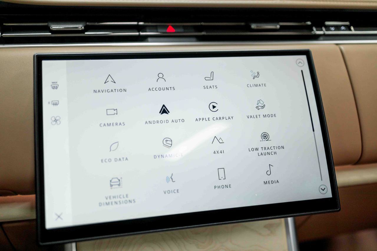 2024 Land Rover Range Rover SV