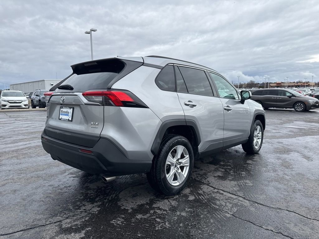 2020 Toyota Rav4 XLE