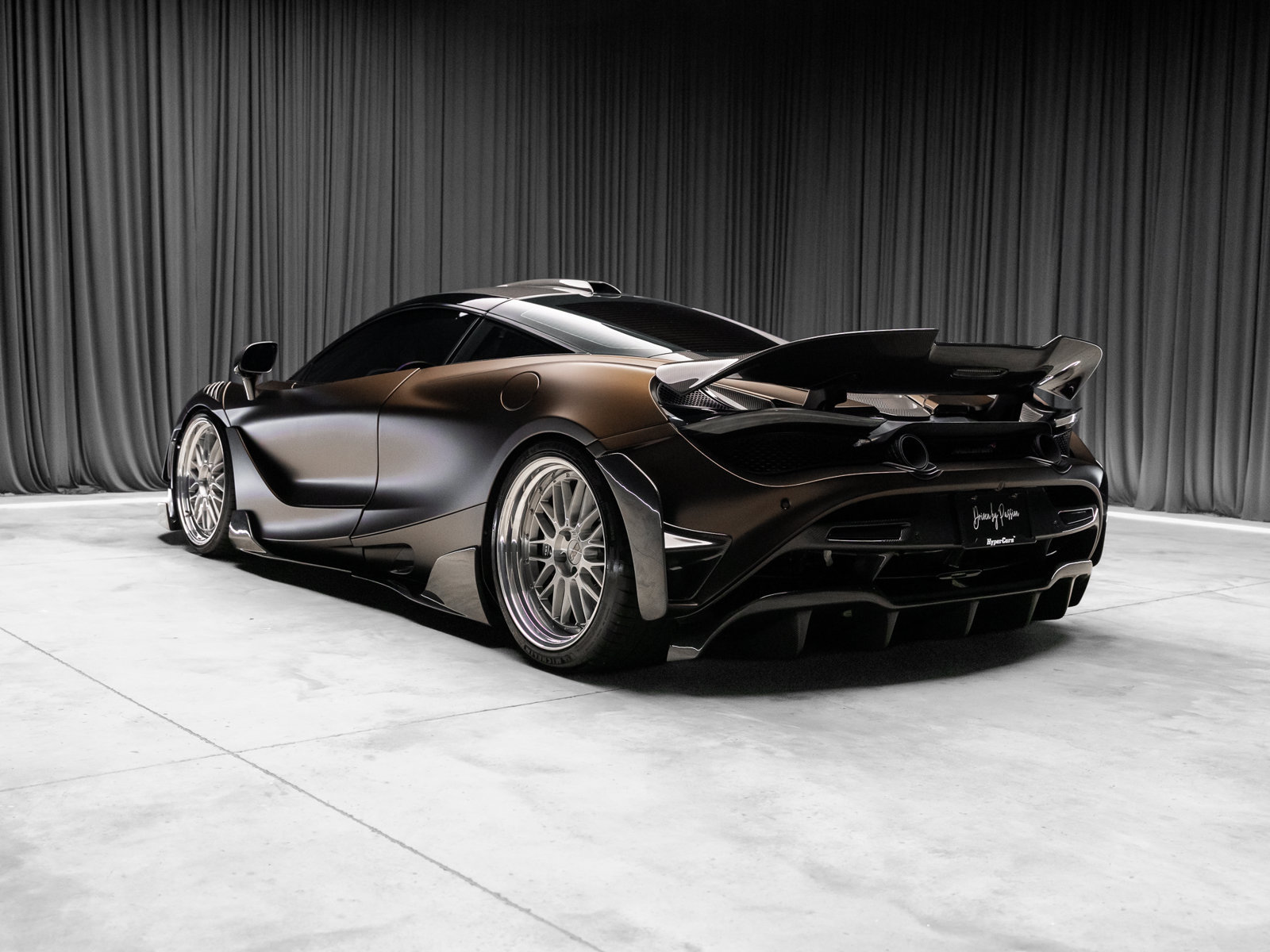 Used 2018 McLaren 720S Luxury photo 41