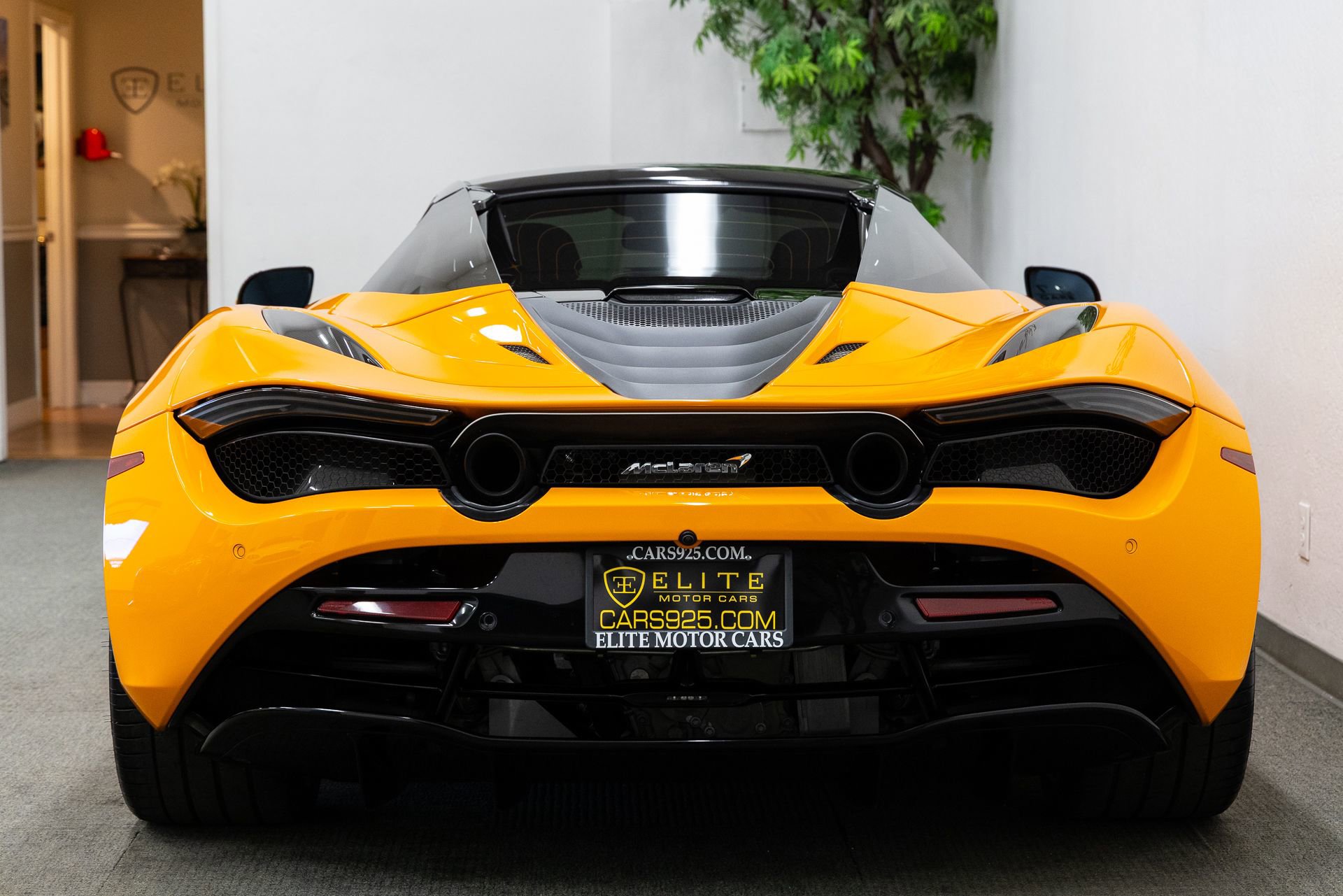 Used 2020 McLaren 720S Performance photo 24