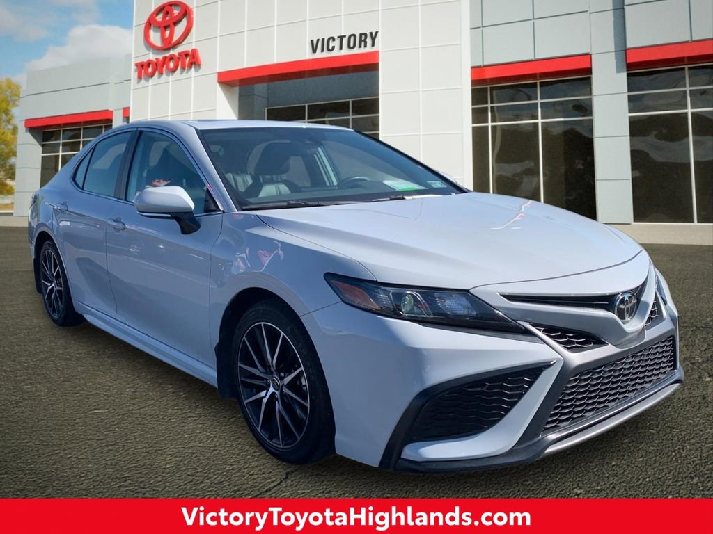 Used 2023 Toyota Camry SE w/ Convenience Package
