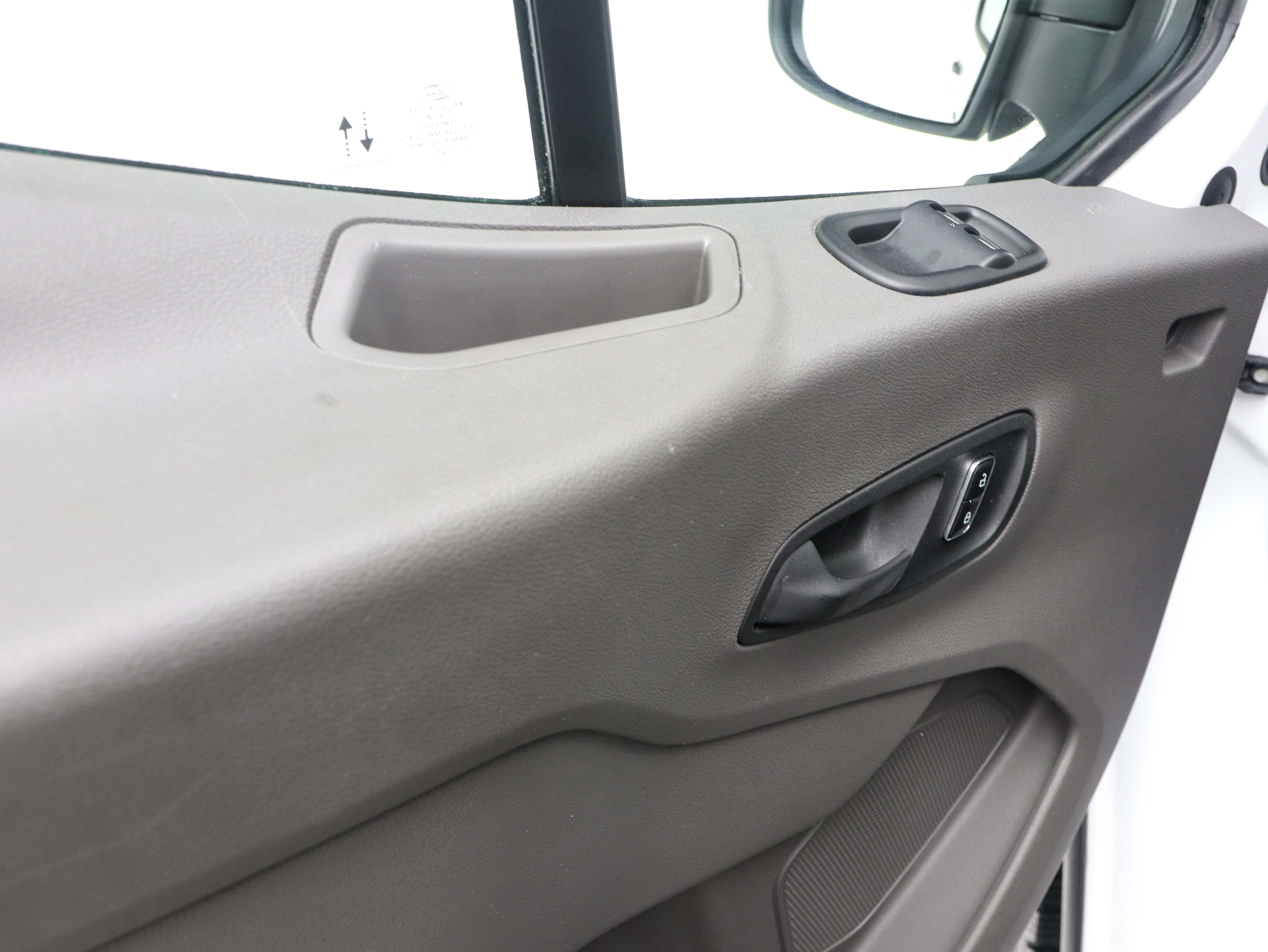 2025 Ford Transit Passenger Van XLT - Photo 21