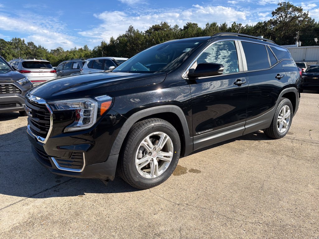 Certified 2022 GMC Terrain SLE w/ Driver Convenience Package