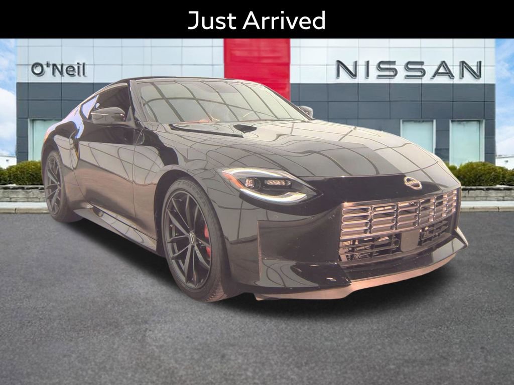 Certified 2025 Nissan Z Performance w/ Floor Mat Package