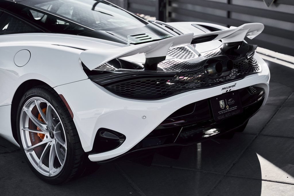 Used 2024 McLaren 750S photo 12