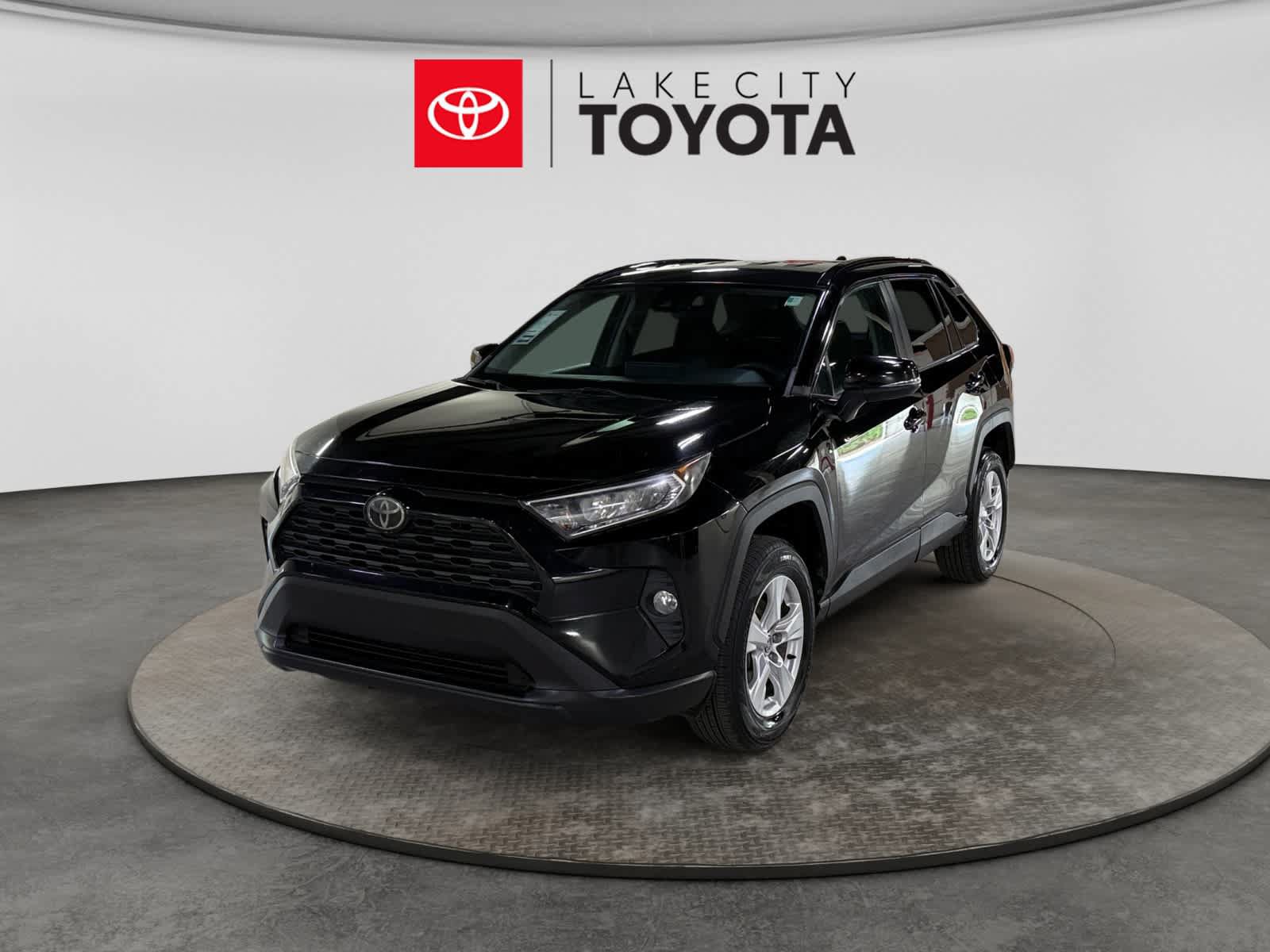 Used 2021 Toyota RAV4 XLE