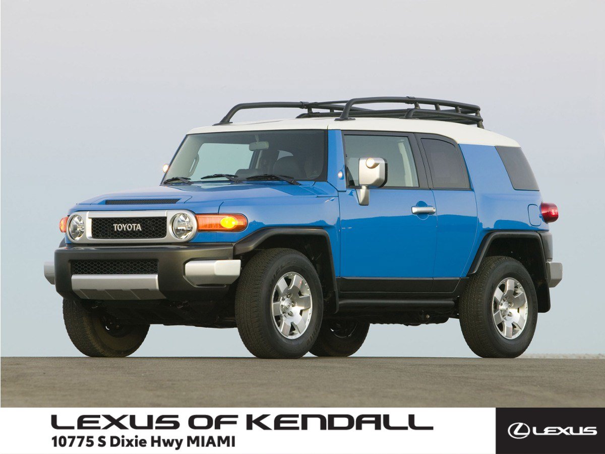 2013 Toyota FJ Cruiser Base