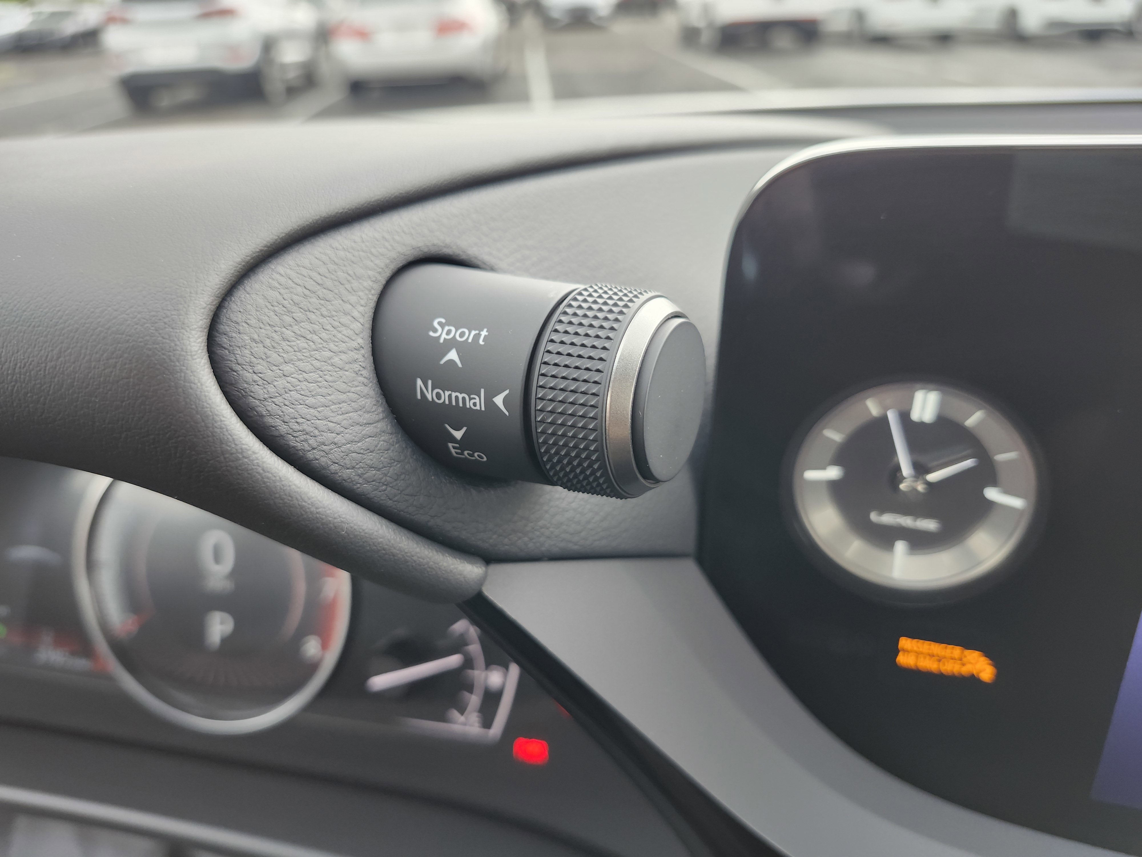 2025 Lexus ES 300h Ultra Luxury