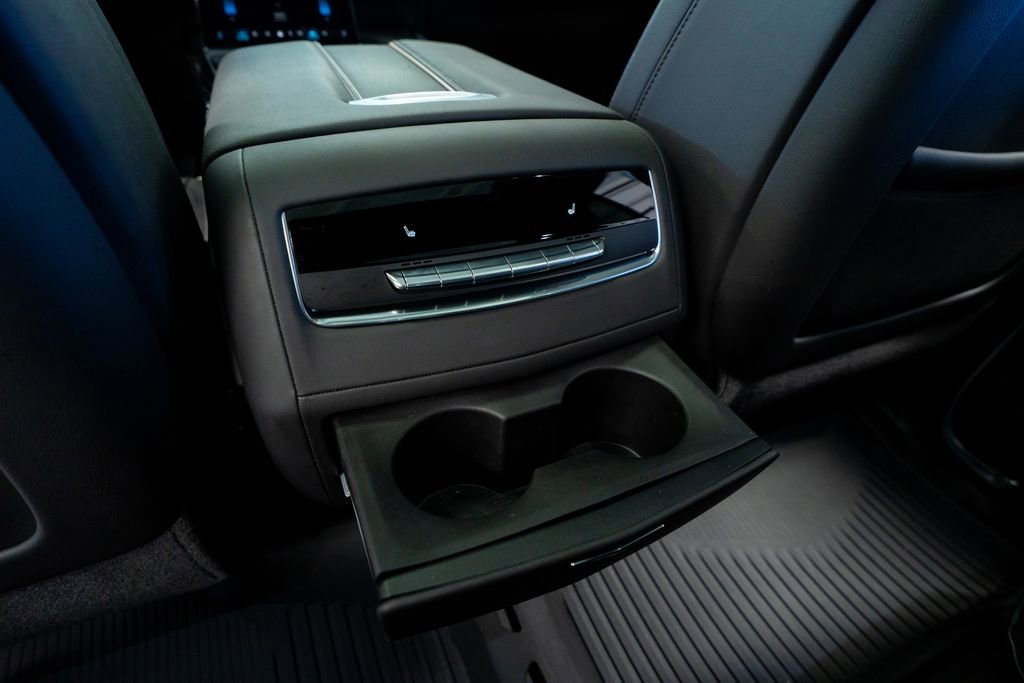 2025 Cadillac Escalade Sport