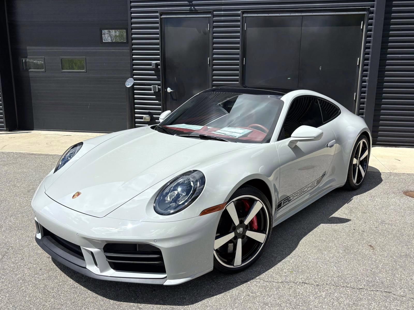 2025 Porsche 911 Carrera S