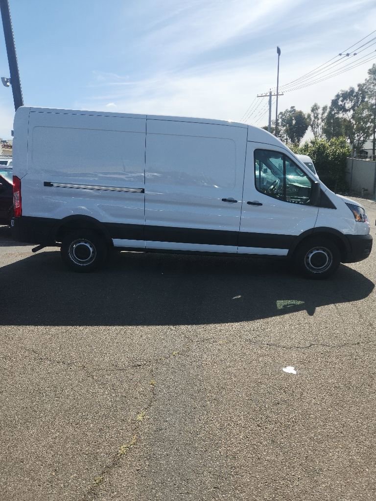 2023 Ford Transit 250 Medium Roof