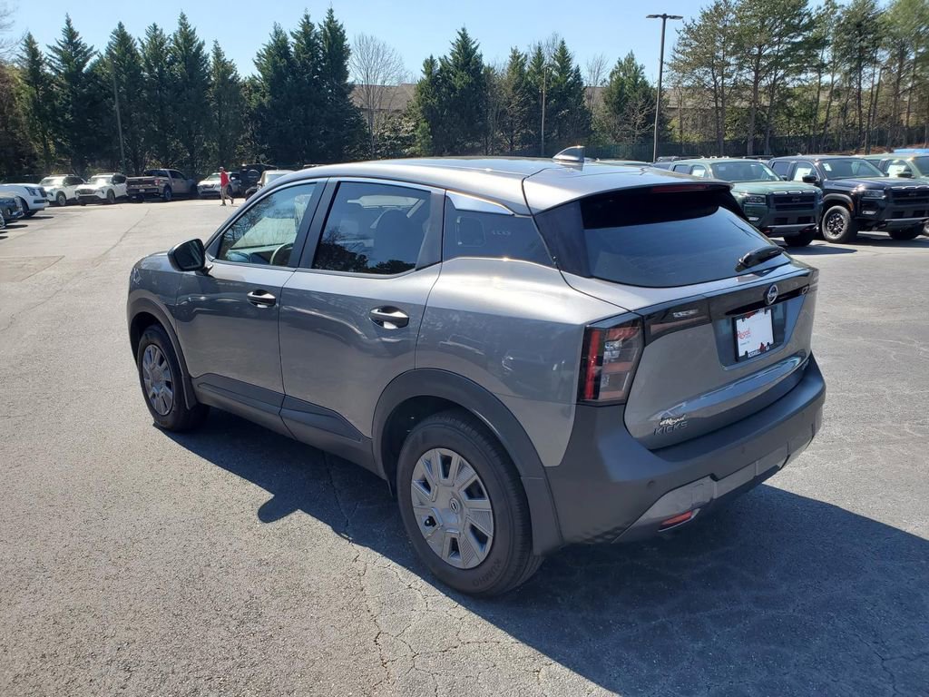 2025 Nissan Kicks S