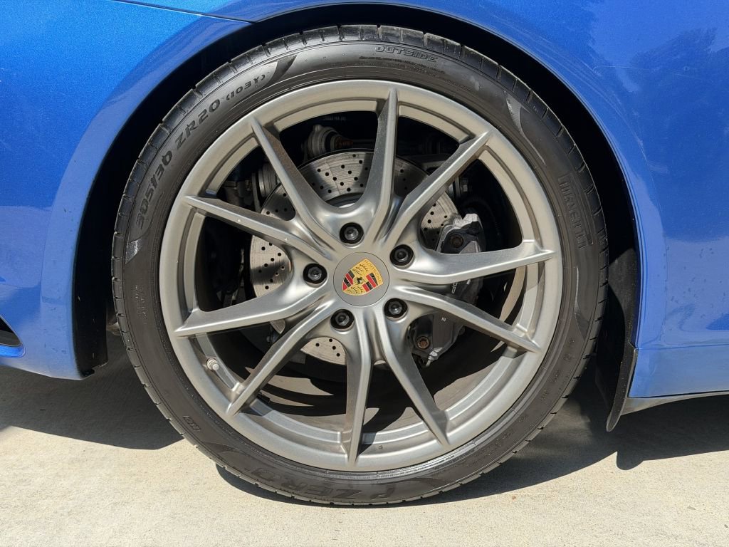 2017 Porsche 911 Carrera