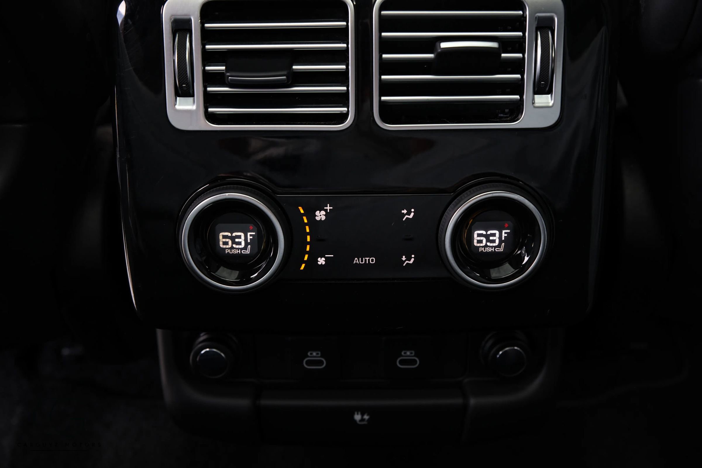 2022 Land Rover Range Rover P525 Westminster Edition