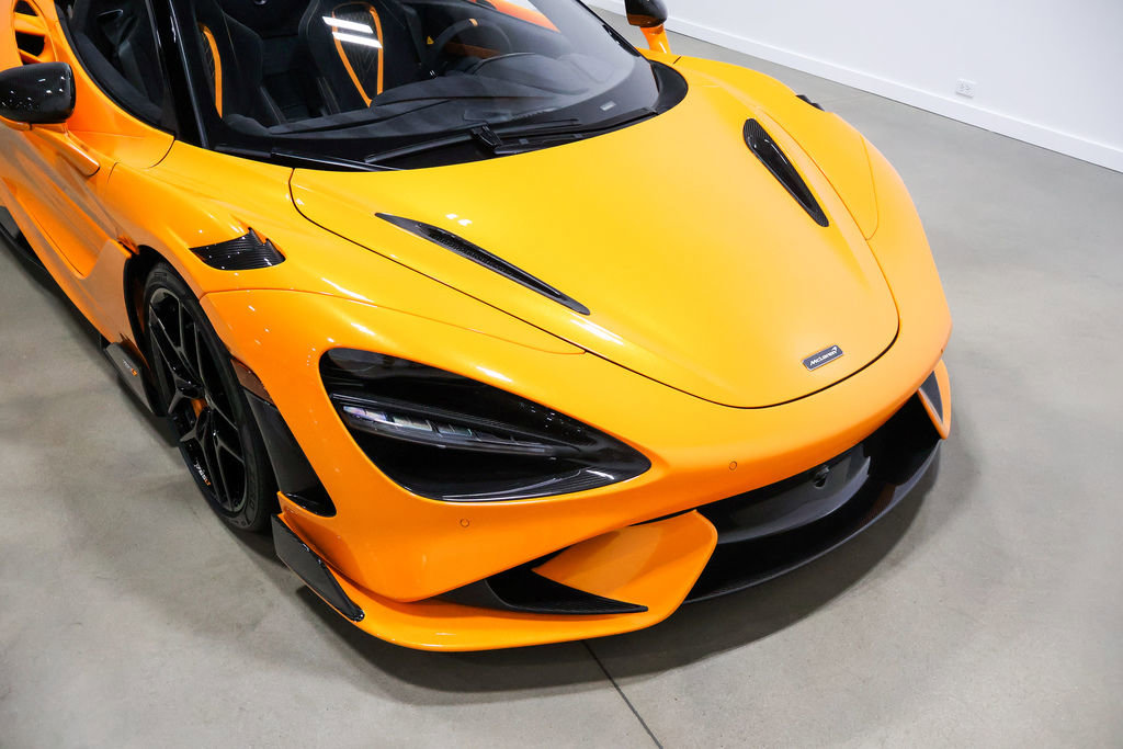 Used 2022 McLaren 765LT photo 76