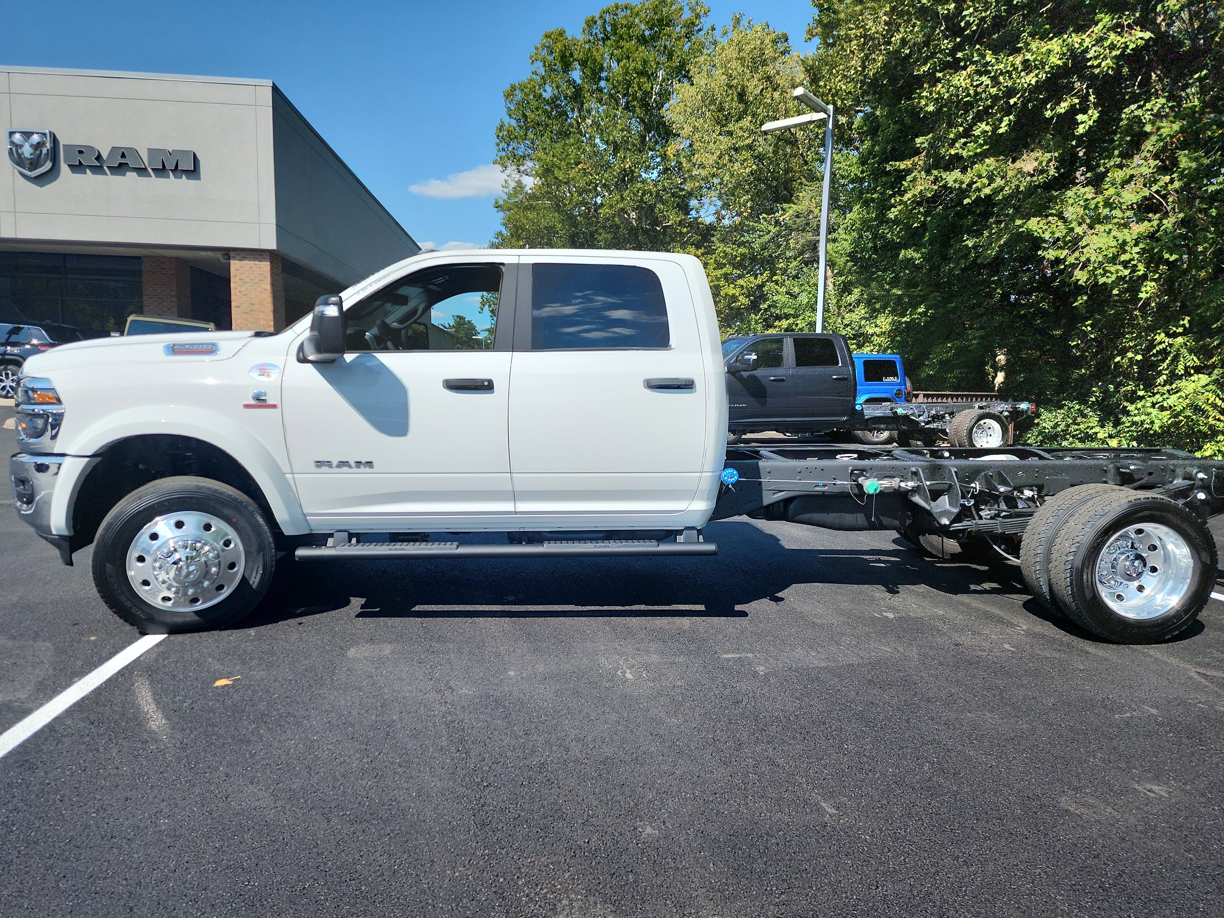 2026 RAM 5500 4x4 Crew Cab