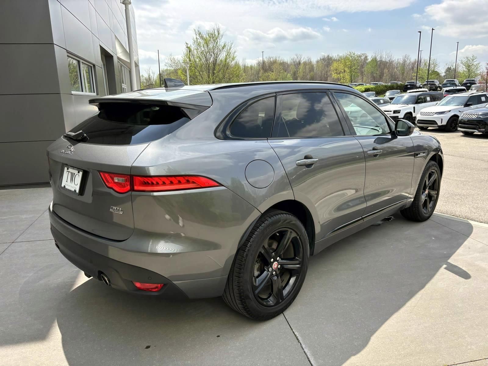 2019 Jaguar F-Pace R-Sport
