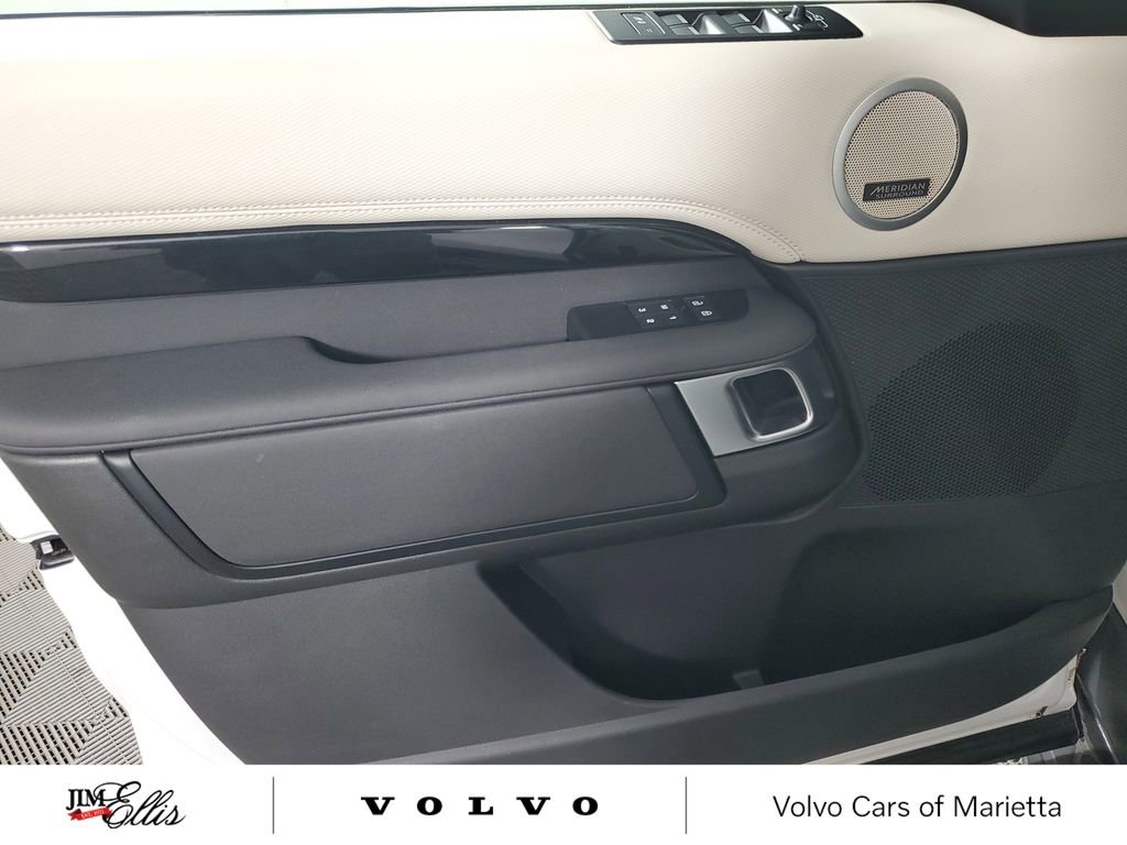 2023 Land Rover Discovery Metropolitan Edition