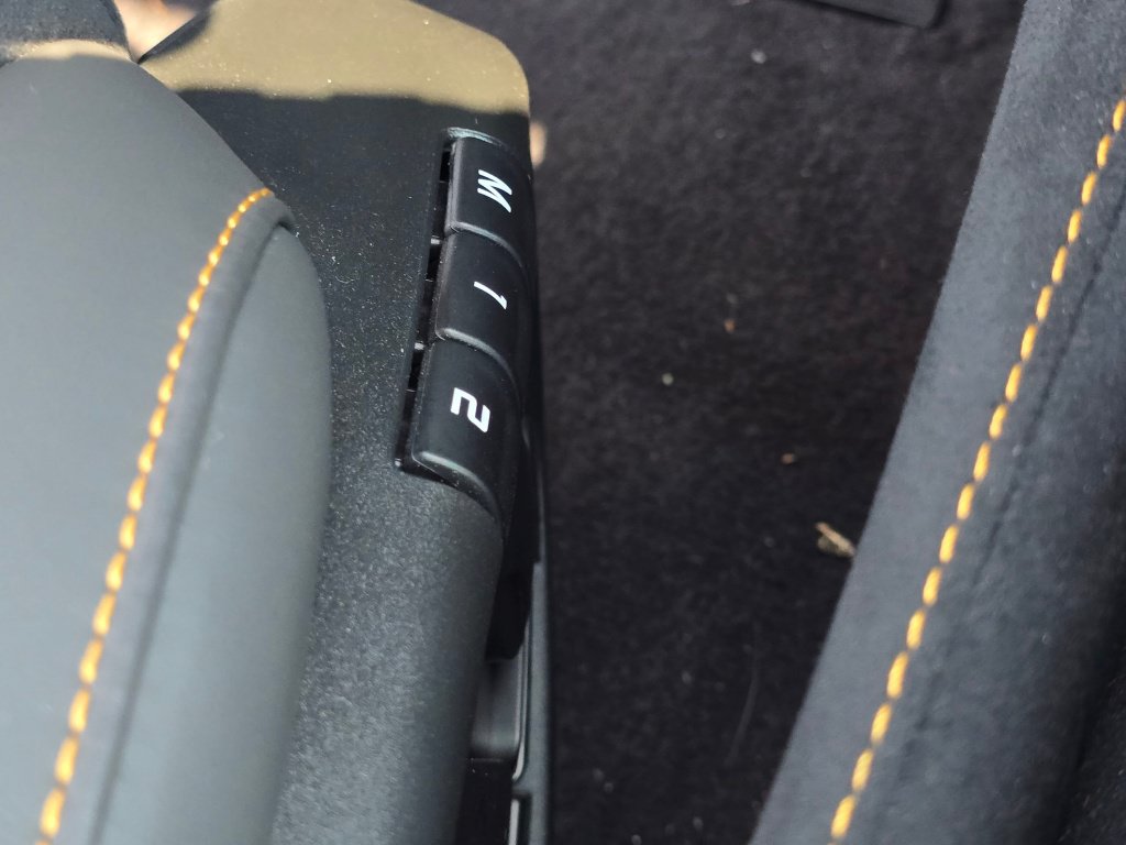 Used 2022 McLaren 720S Performance photo 28