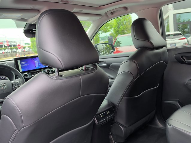 2025 Toyota Highlander XLE