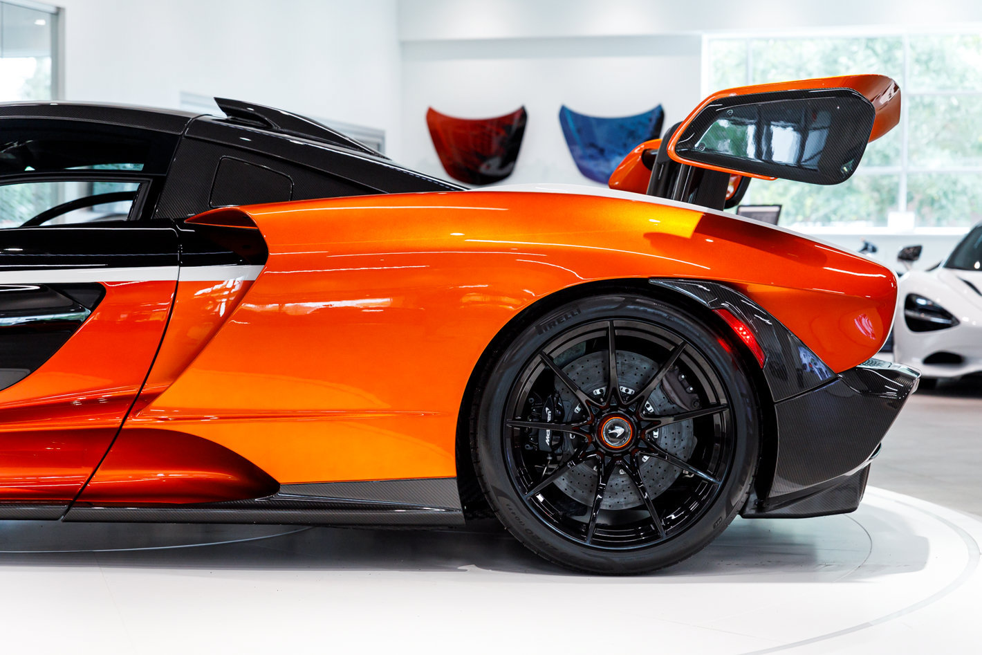 Used 2019 McLaren Senna photo 9