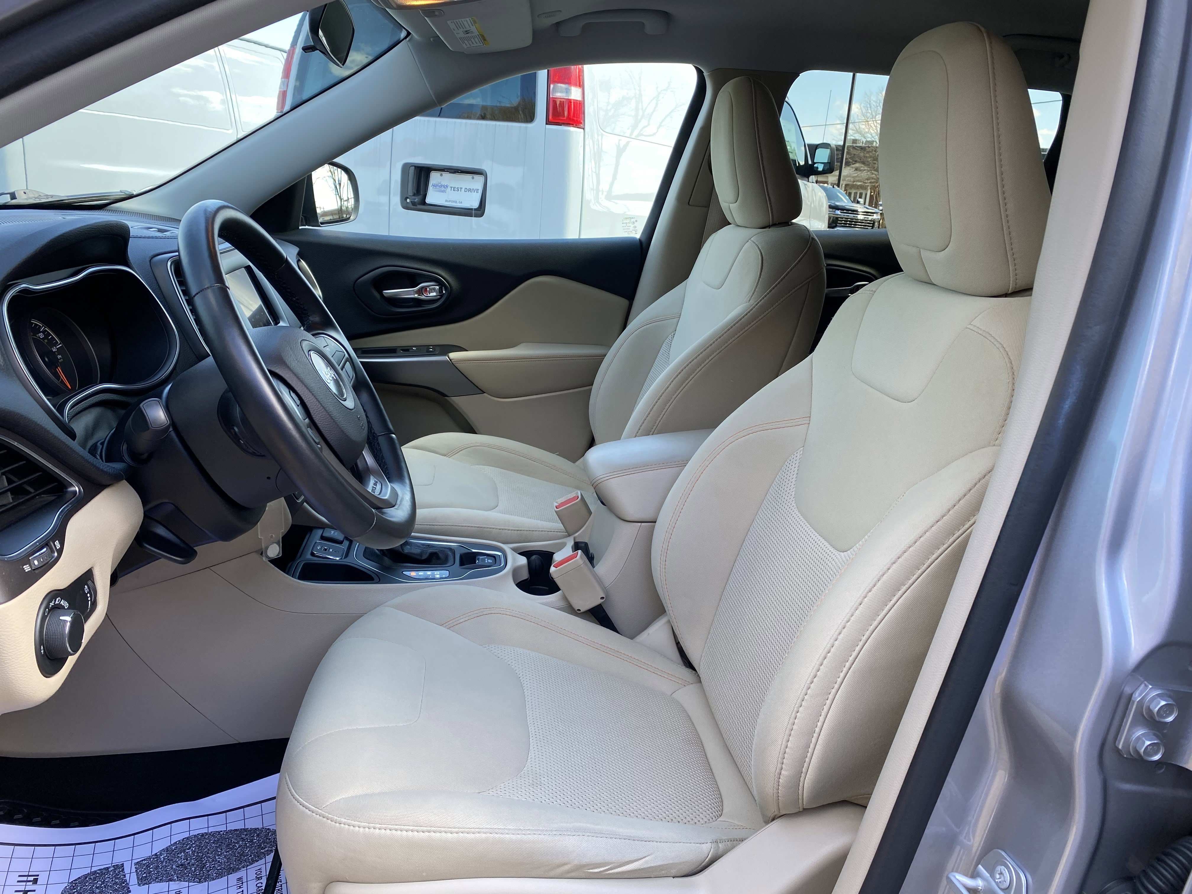 2020 Jeep Cherokee Latitude