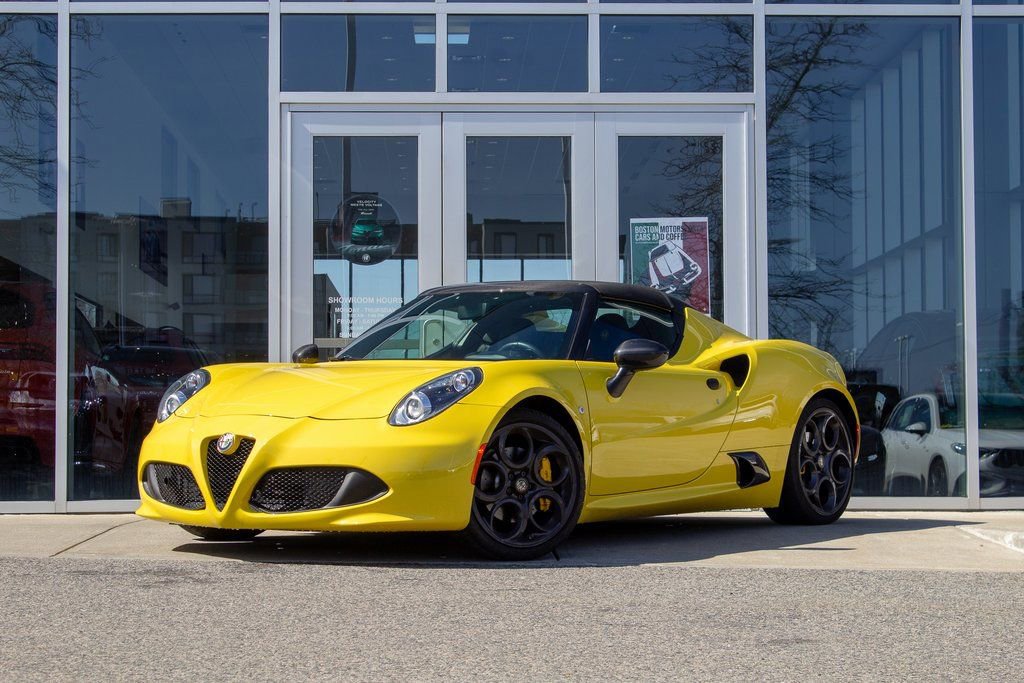 Used 2016 Alfa Romeo 4C Spider w/ Spider Track Package 4