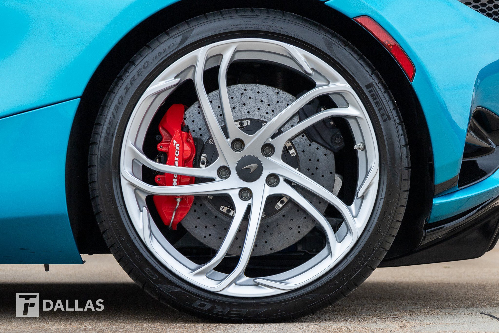 Used 2025 McLaren 750S Spider photo 9