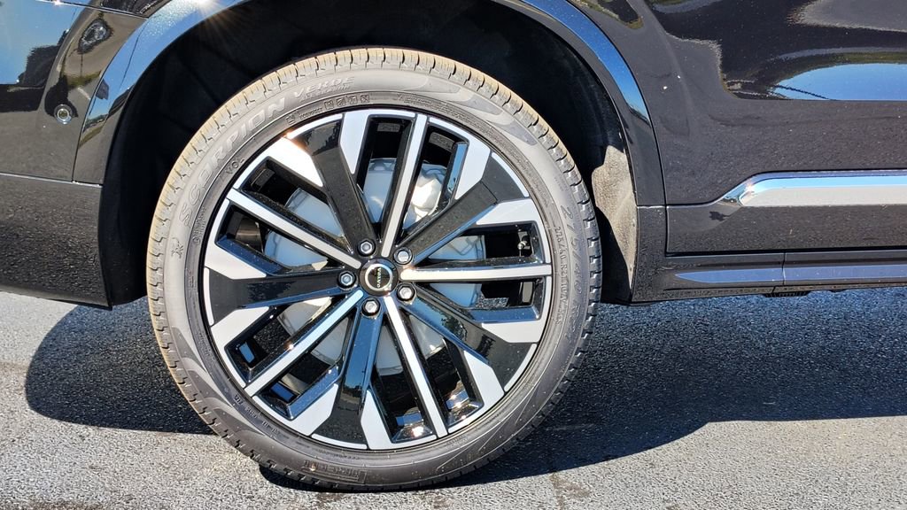 2026 Volvo Xc90 B6 Plus