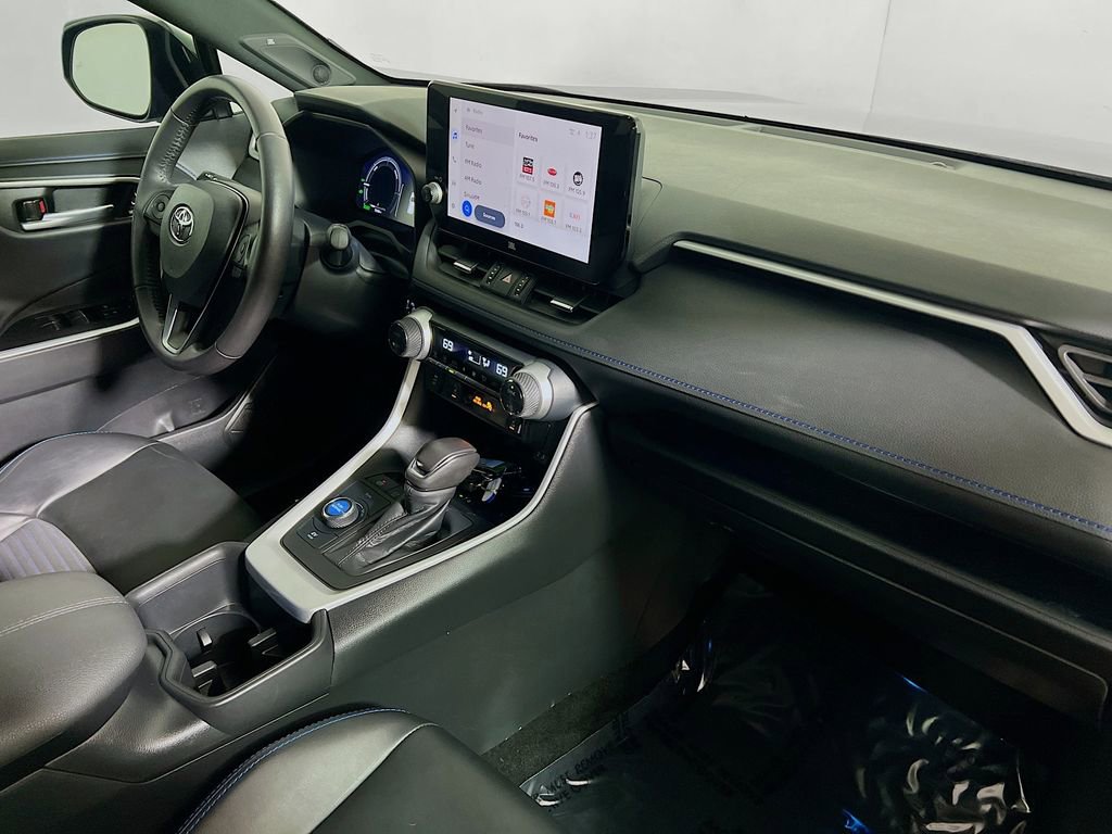 2024 Toyota RAV4 XSE