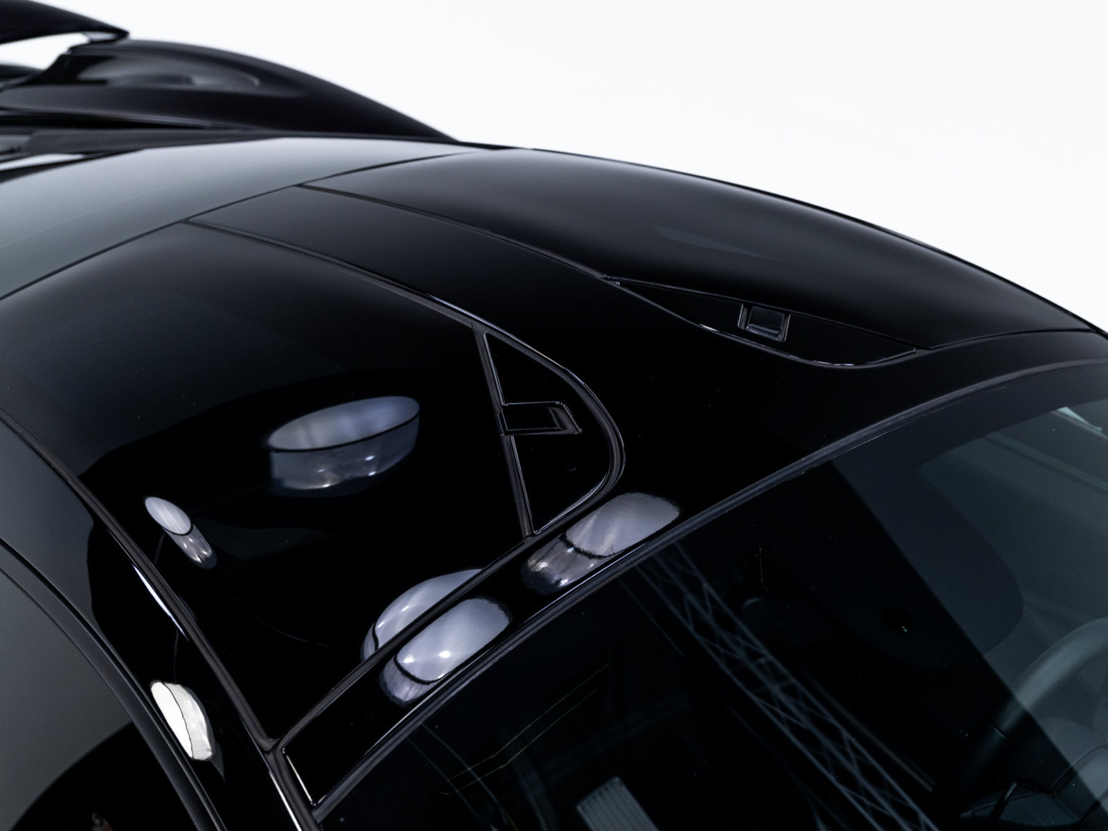 Used 2018 McLaren 720S Luxury photo 69