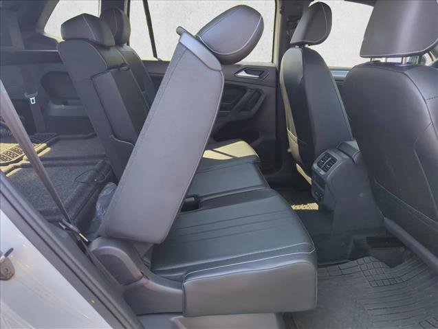 2022 Volkswagen Tiguan SE R-Line