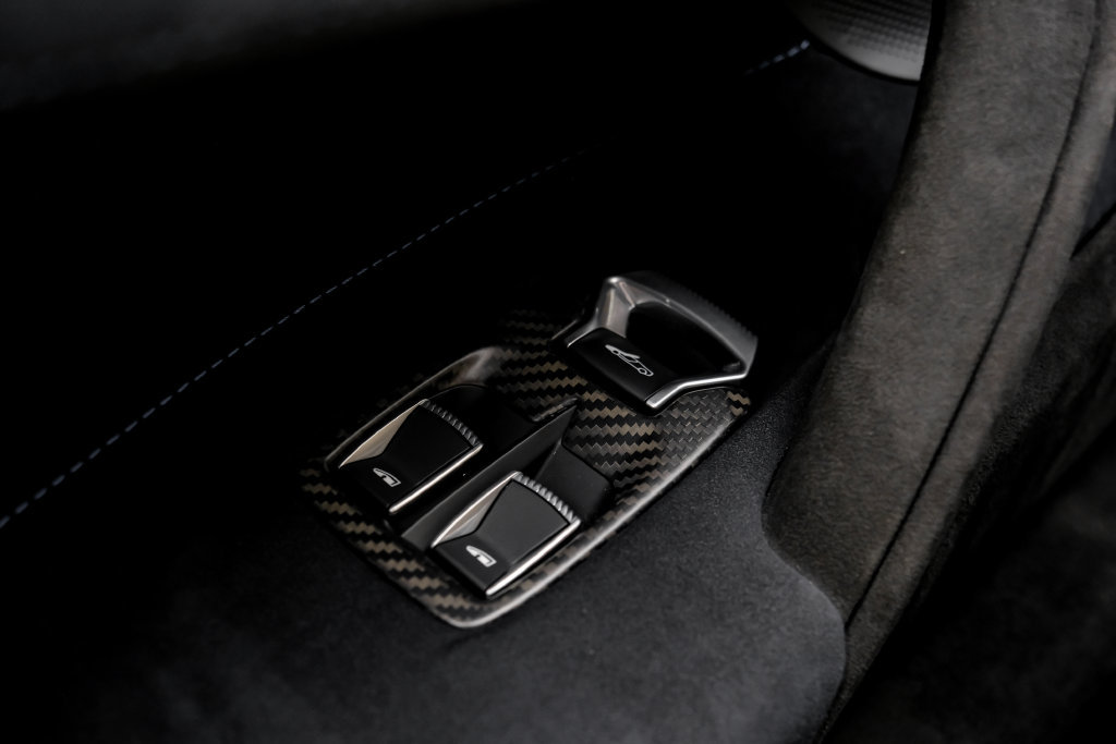 Used 2021 McLaren 765LT photo 47