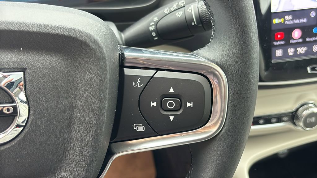 2026 Volvo Xc40 B5 Ultra