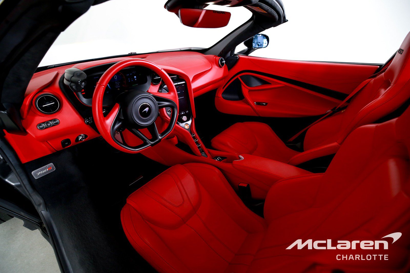 Used 2025 McLaren 750S Spider photo 14