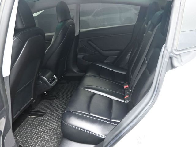 2019 Tesla Model 3 Mid Range