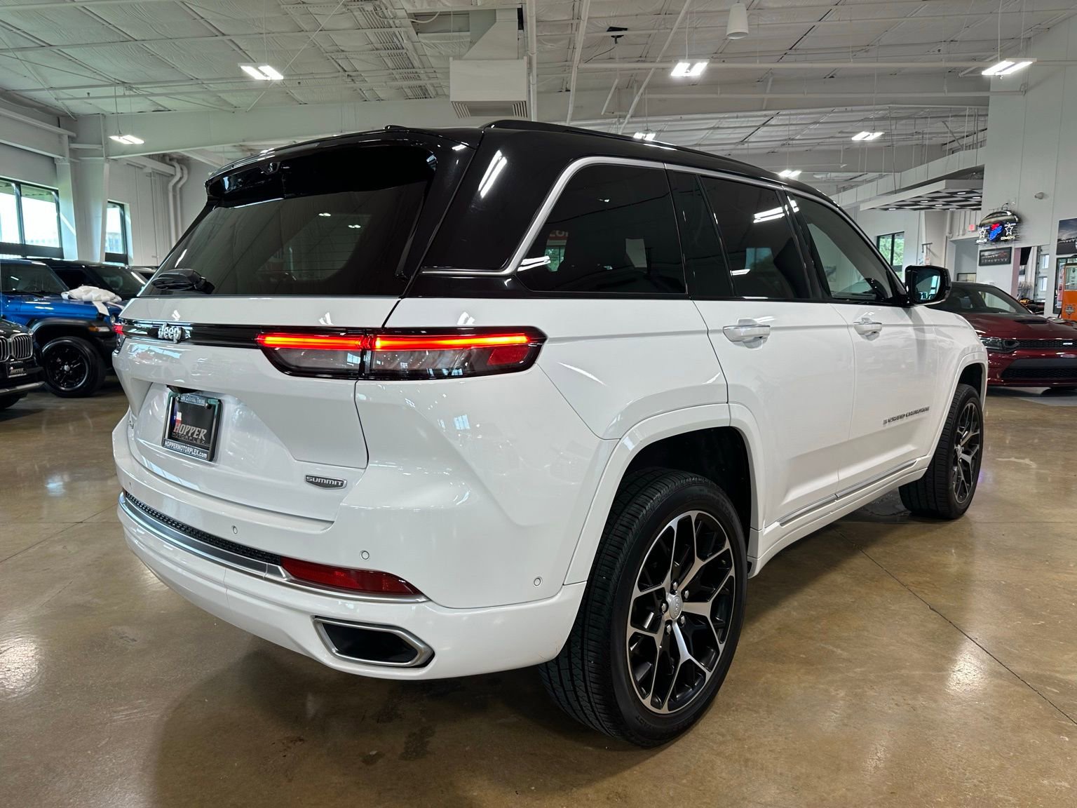 2024 Jeep Grand Cherokee Summit