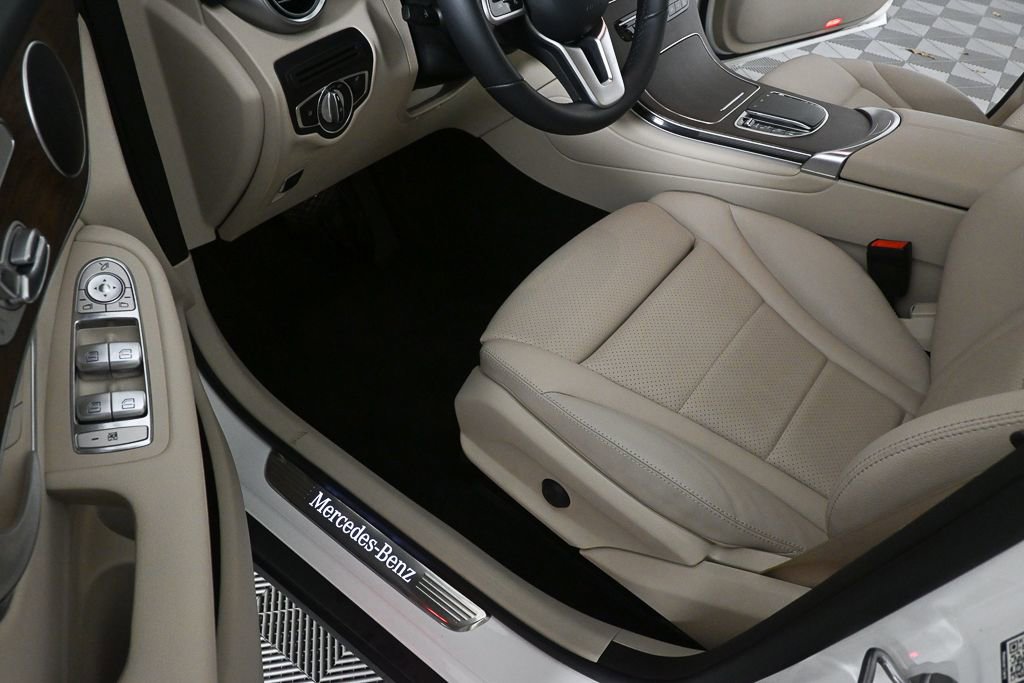 2022 Mercedes-Benz GLC 300