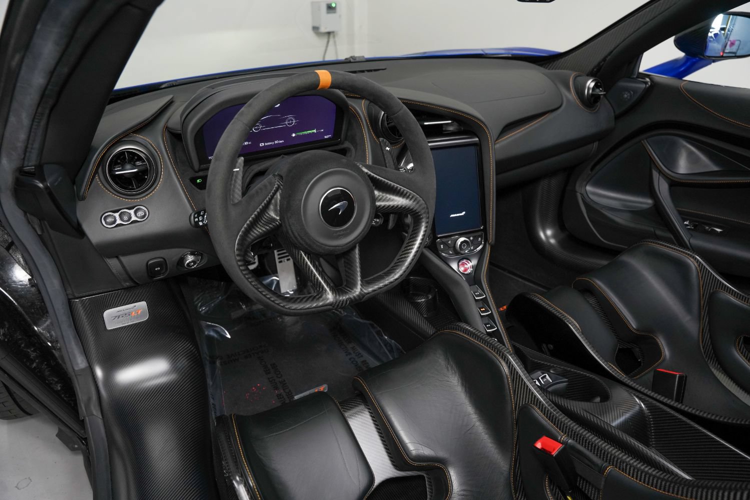 Used 2022 McLaren 765LT photo 13