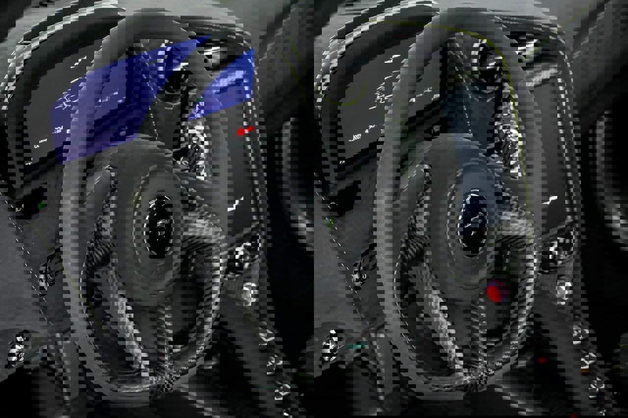 Used 2021 McLaren 765LT photo 24