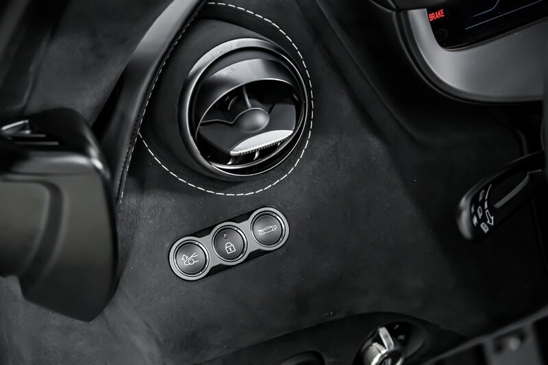 Used 2025 McLaren 750S Spider photo 21