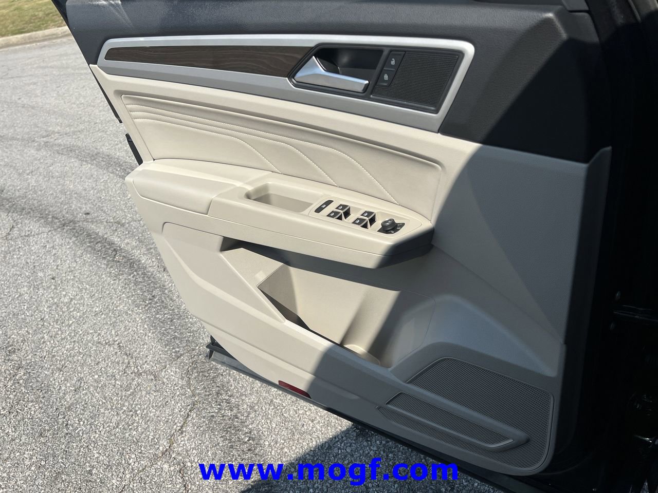 2022 Volkswagen Atlas SE