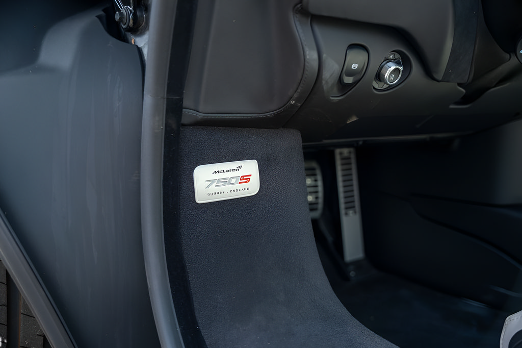 New 2026 McLaren 750S photo 46