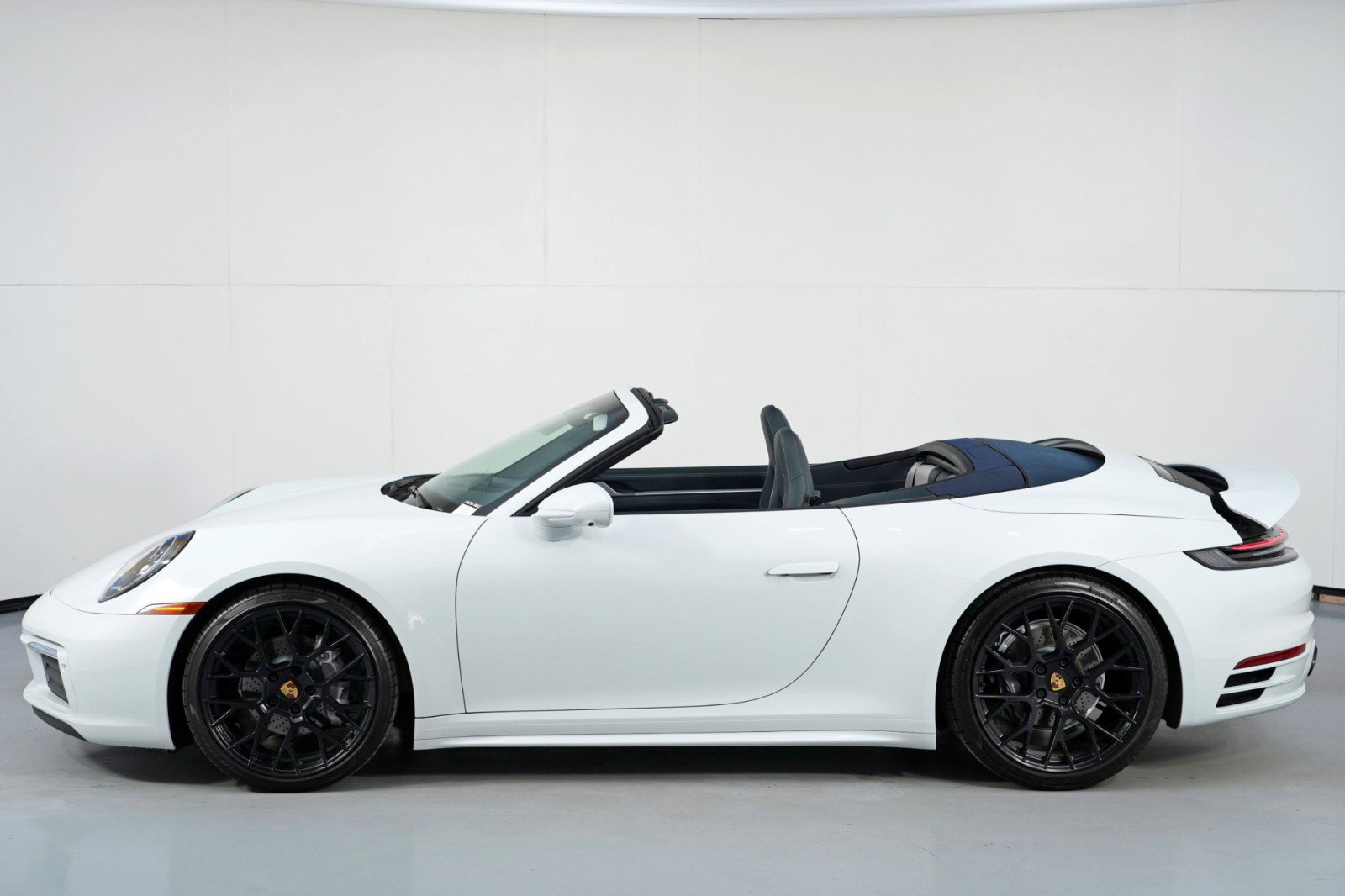 2022 Porsche 911 Carrera