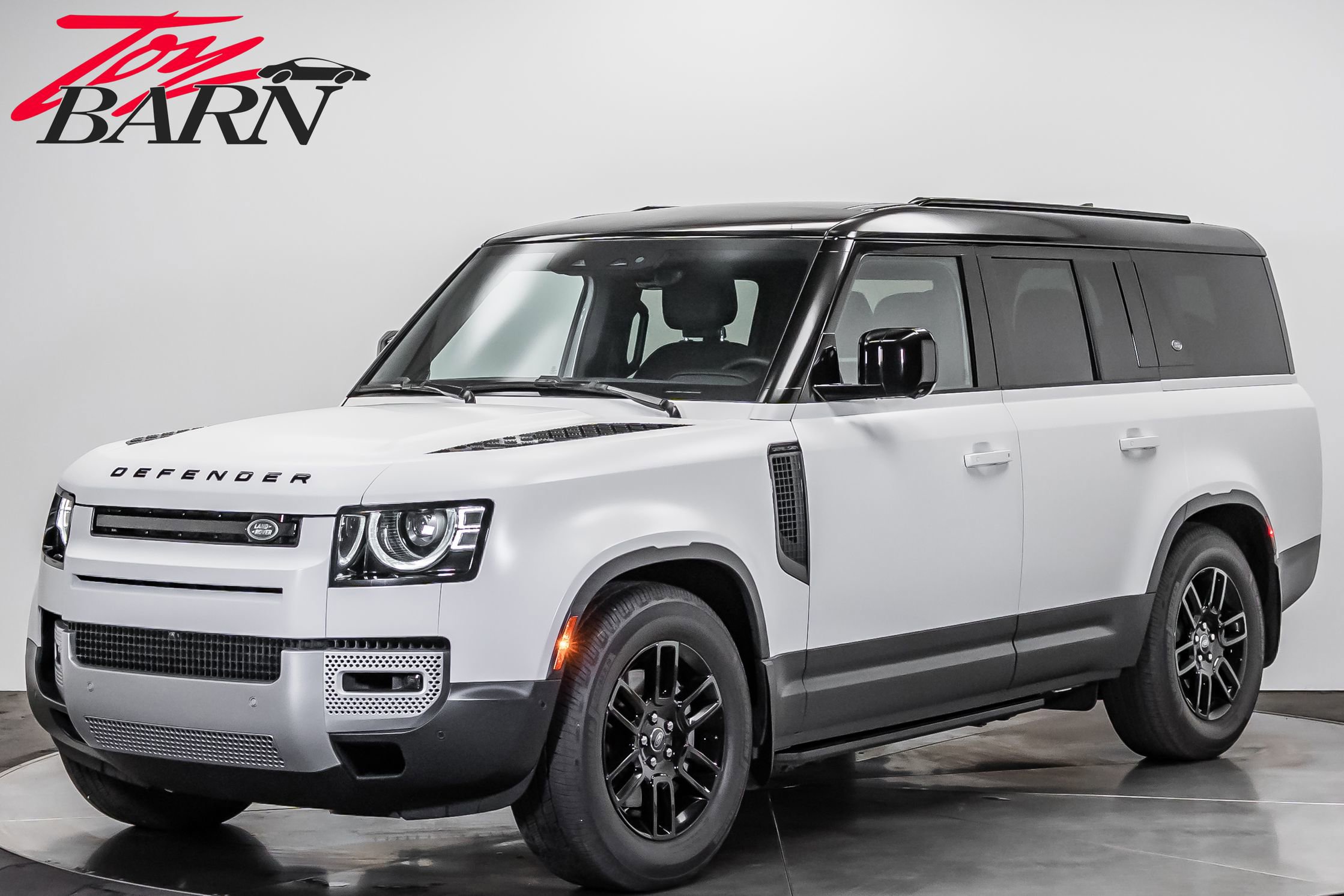 2023 Land Rover Defender 130 SE