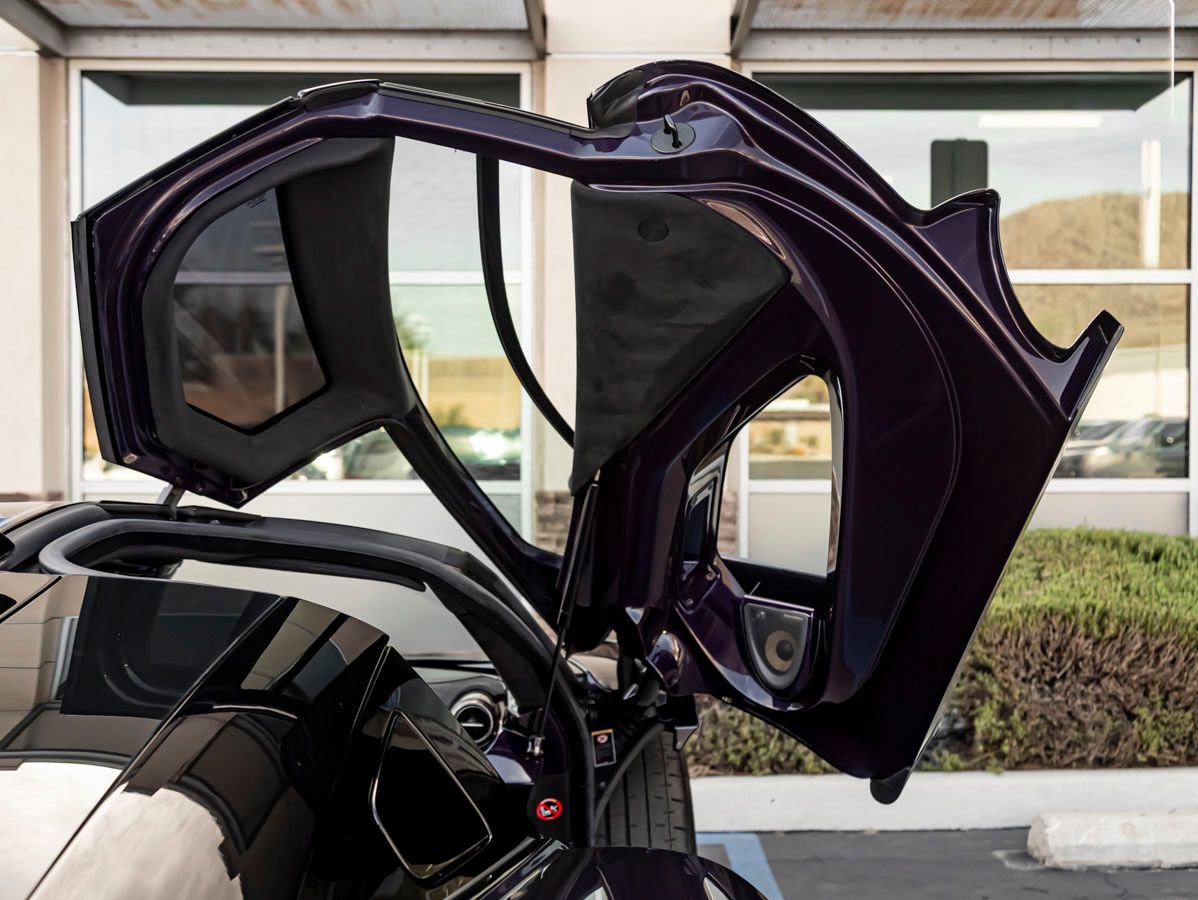 Used 2019 McLaren Senna photo 24