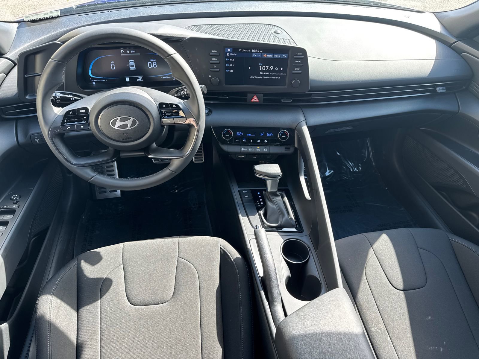 2025 Hyundai Elantra Sport