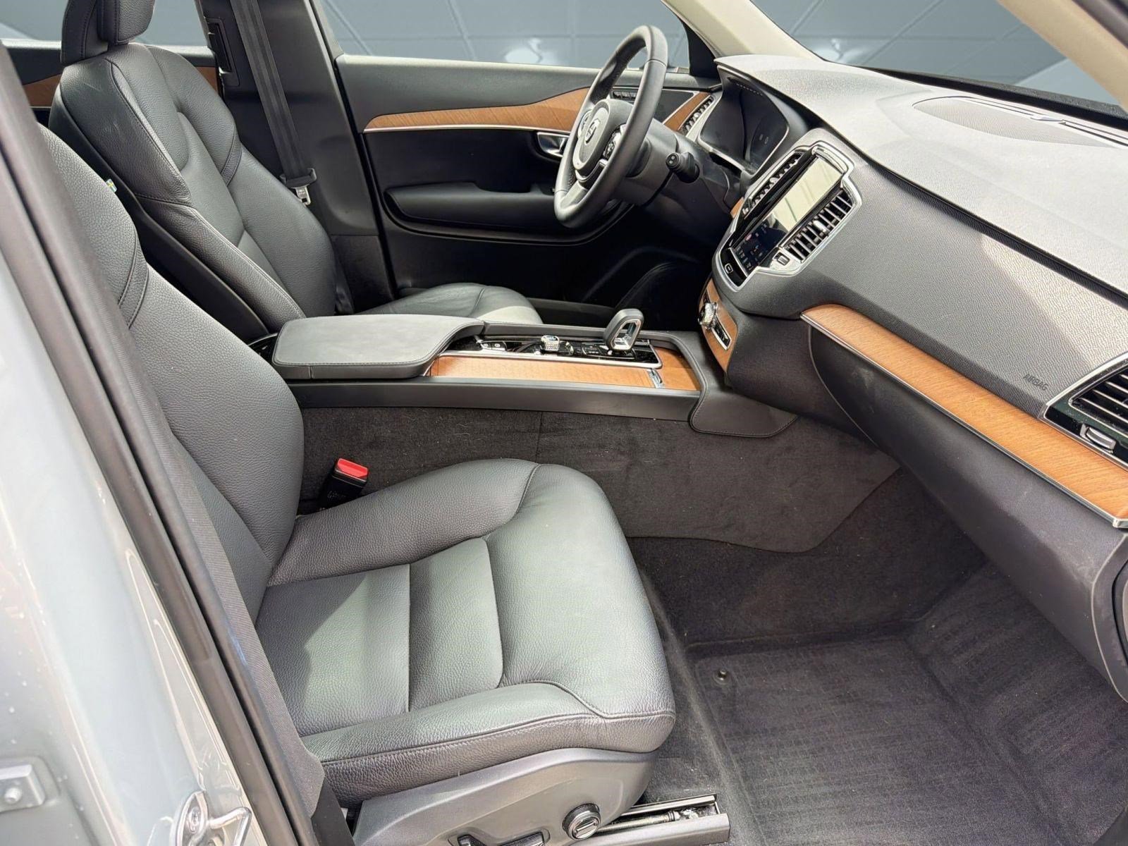 2024 Volvo Xc90 T8 Plus